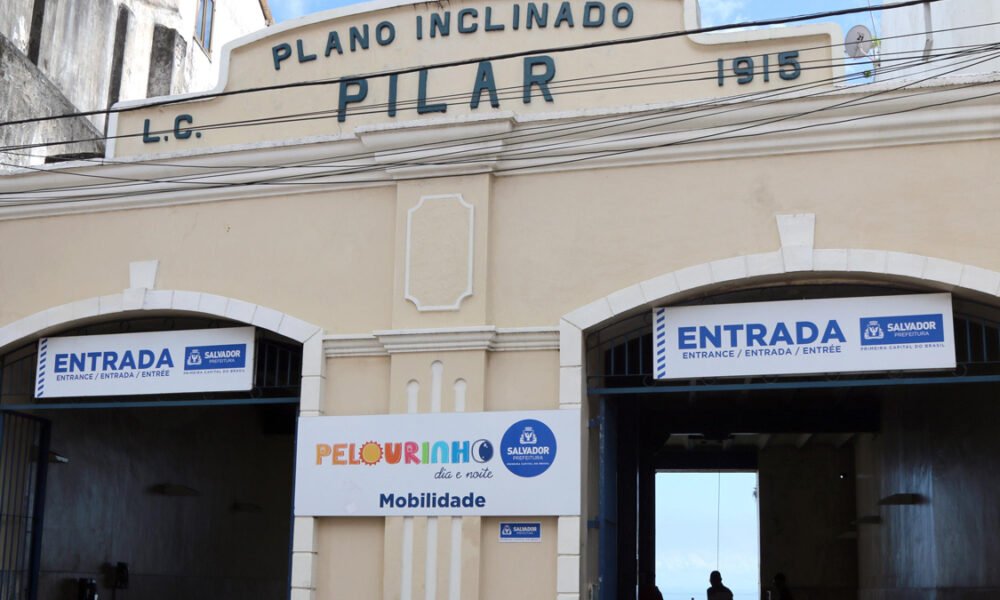 O Plano Inclinado Pilar, que liga a Rua do Pilar, na Cidade Baixa, ao bairro do Santo Antônio Além do Carmo, será reaberto aos usuários