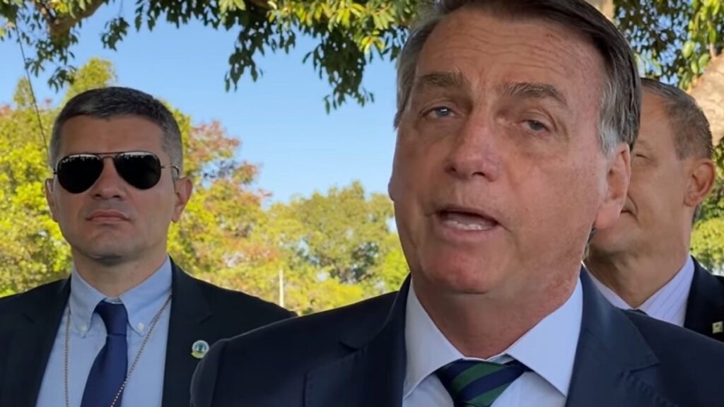 O presidente Jair Bolsonaro voltou a atacar o Supremo Tribunal Federal (STF) nesta quinta-feira (29). Ele rebateu uma nota publicada