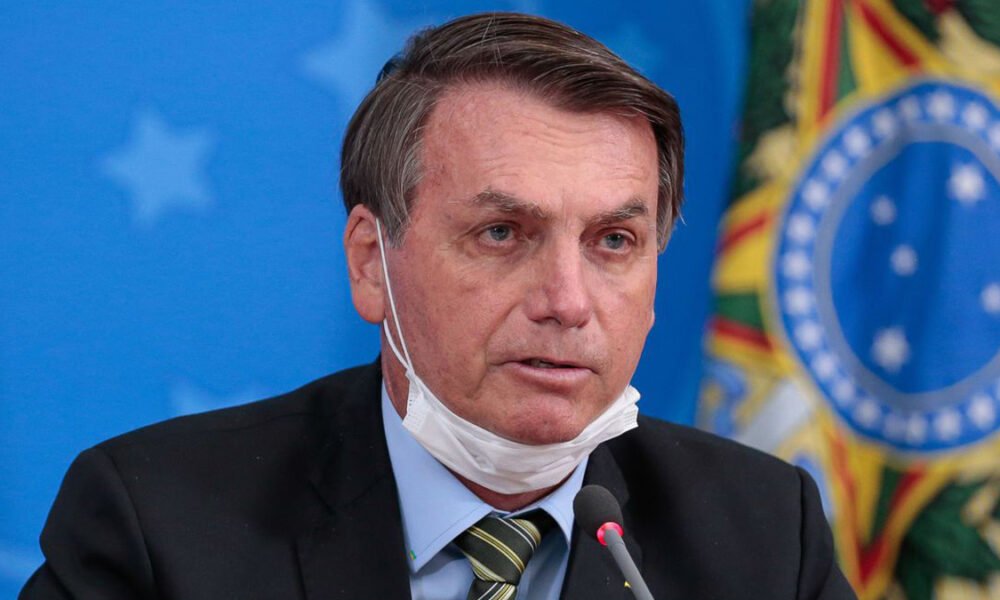 Segundo o Relatório Global de Expressão 2021, da ong Artigo 19 o presidente Jair Bolsonaro emitiu 1.682 declarações falsas ou enganosas em