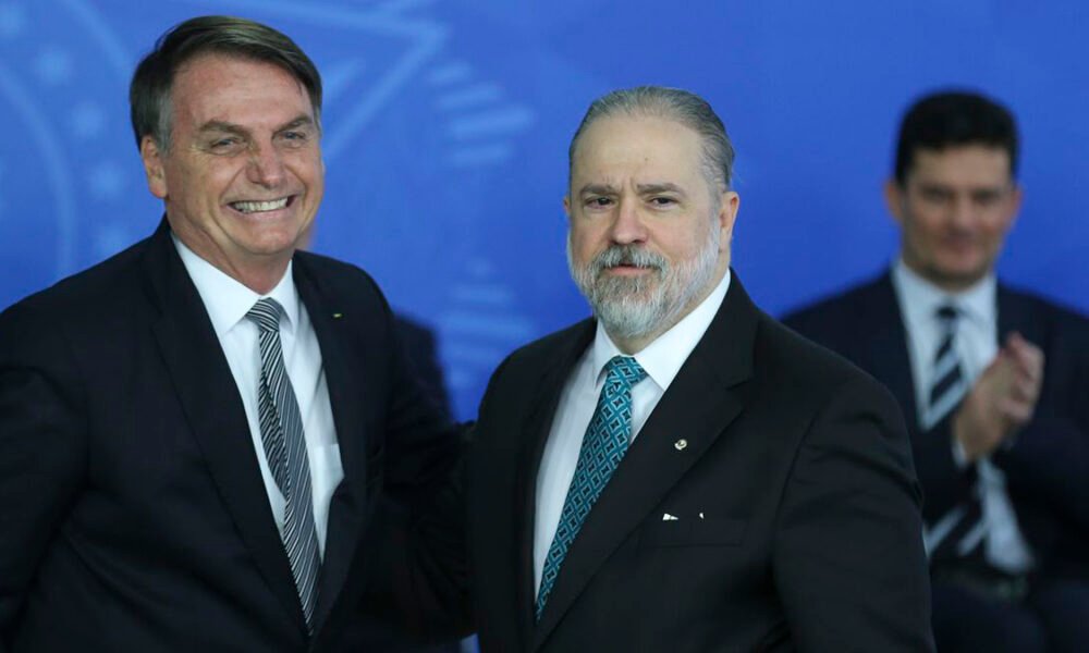 Um grupo de cinco subprocuradores-gerais da República, que representam metade do Conselho Superior do Ministério Público Federal,