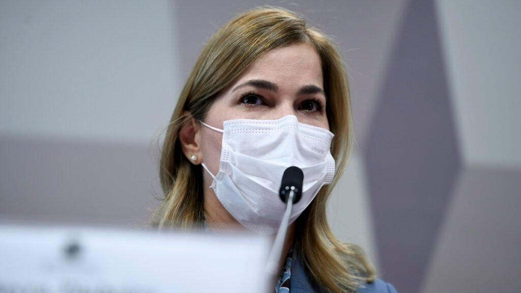 CPI da Pandemia quer afastar de Mayra Pinheiro do Ministério da Saúde