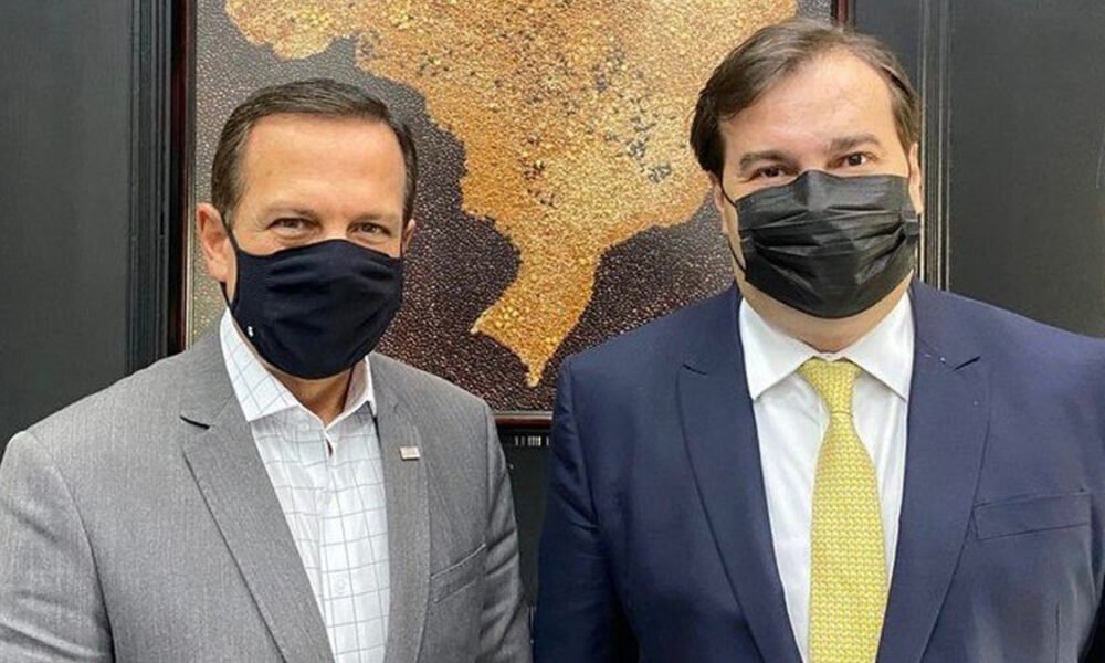O ex-presidente da Câmara, Rodrigo Maia (sem partido), assumiu nesta sexta-feira (20) o cargo de Secretário de Projetos e Ações Estratégicas