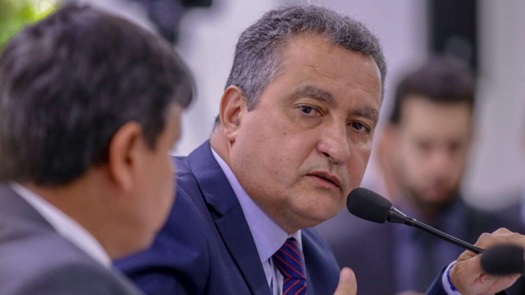O governador do Estado da Bahia Rui Costa (PT), disse que a agenda de ataques e ameaças contra a democracia promovidas por Jair Bolsonaro nos últimos dias é uma “tragédia”.