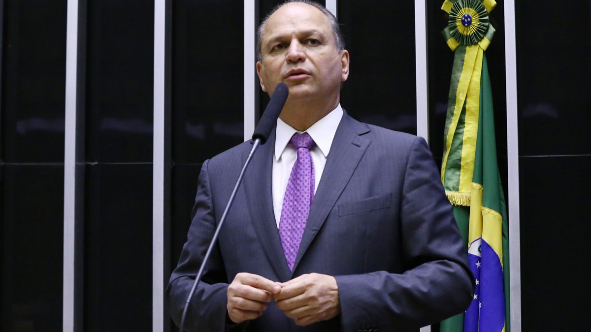 Líder do governo na Câmara dos Deputados, Ricardo Barros (PP-PR) teve “movimentação financeira incompatível com o patrimônio, a atividade ec.
