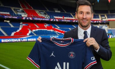 PSG confirma contratação com Lionel Messi