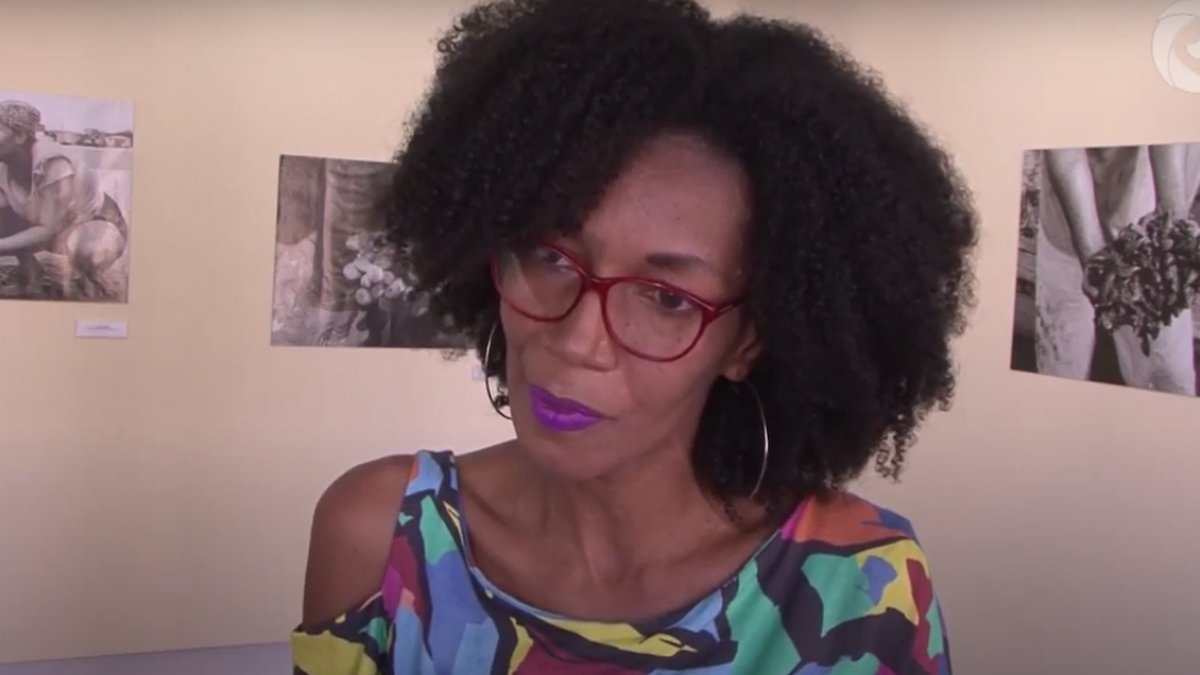 A fotógrafa de Irará, Lucy Anunciação vai representar a Bahia na 2ª edição da EV.EX – Évora Experimental 2021. A baiana se dedica há pelo menos 20 anos a registrar e eternizar momentos da produção do campo. A