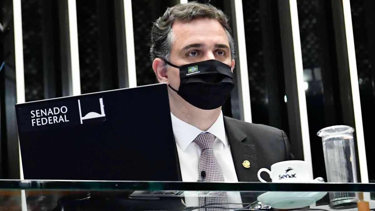 O presidente do Senado, Rodrigo Pacheco, confirmou que devolveu ao Executivo a Medida Provisória (MP) 1068/2021, que limitava a remoção de