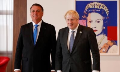 O primeiro-ministro britânico Boris Johnson se encontrou com Jair Bolsonaro na residência do Consulado-Geral britânico em Nova York nesta