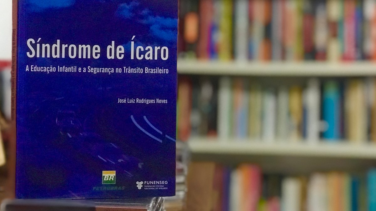 custou-lhe a vida. É com base neste mito que José Luiz Rodrigues Neves, Técnico em Segurança do Trabalho da Petrobras, lançou Síndrome de Ícaro