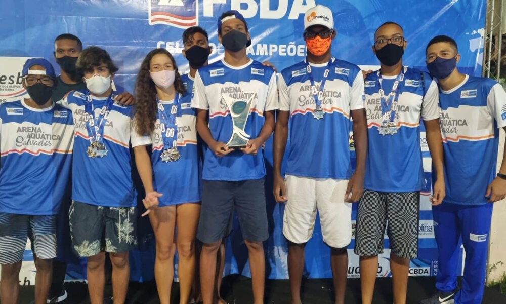 A equipe de alta performance da Arena Aquática de Salvador conquistou o terceiro lugar no pódio, em campeonato organizado pela Federação Baiana de Desportos Aquáticos (FBDA), neste final de semana. Além disso, atletas integrantes do time da Prefeitura, através da Secretaria de Promoção Social, Combate à Pobreza, Esportes e Lazer (Sempre), obtiveram resultados individuais de destaque.