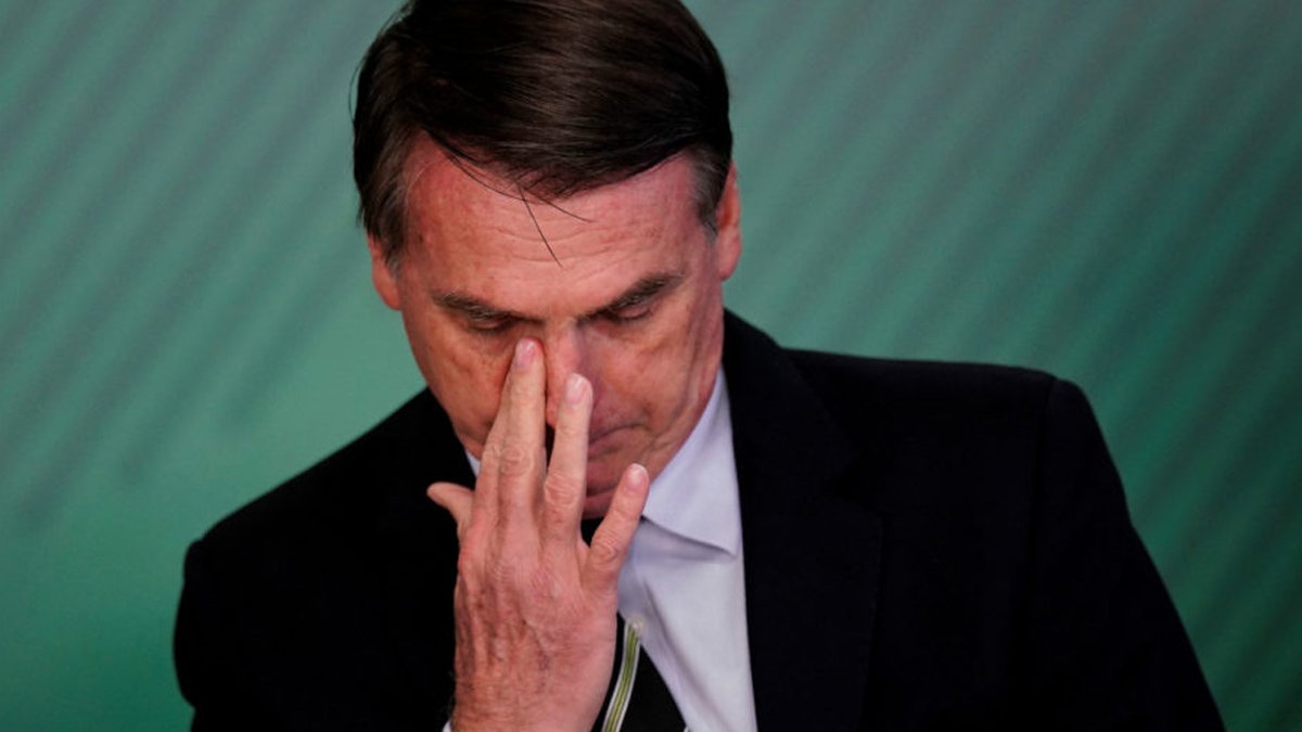 A reprovação do presidente Jair Bolsonaro segue tendência de Alta. Na pesquisa Datafolha, divulgada nesta quarta-feira (16), atingiu 53%,