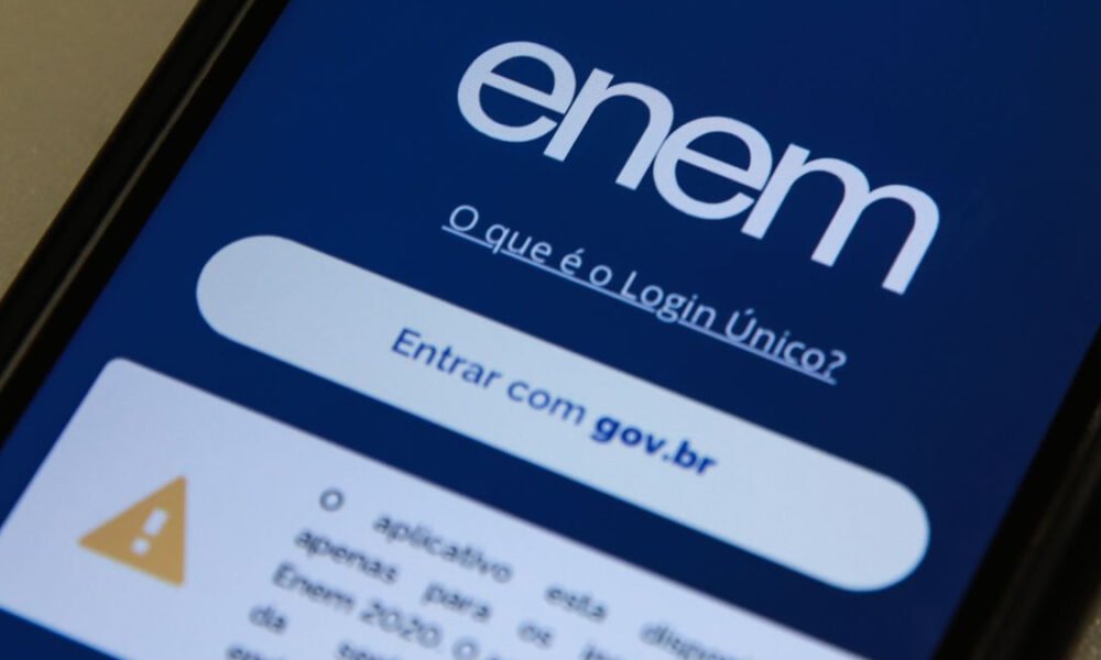 A isenção da taxa de inscrição do Exame Nacional do Ensino Médio (Enem) 2023 pode ser solicitada pelos candidatos a partir desta segunda-feira (17) pela página do participante. O prazo segue até o dia 28 de abril.