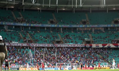 O Governo do Estado decidiu ampliar a presença de torcedores em jogos de futebol na Bahia. A partir desta quarta-feira (27), os estádios