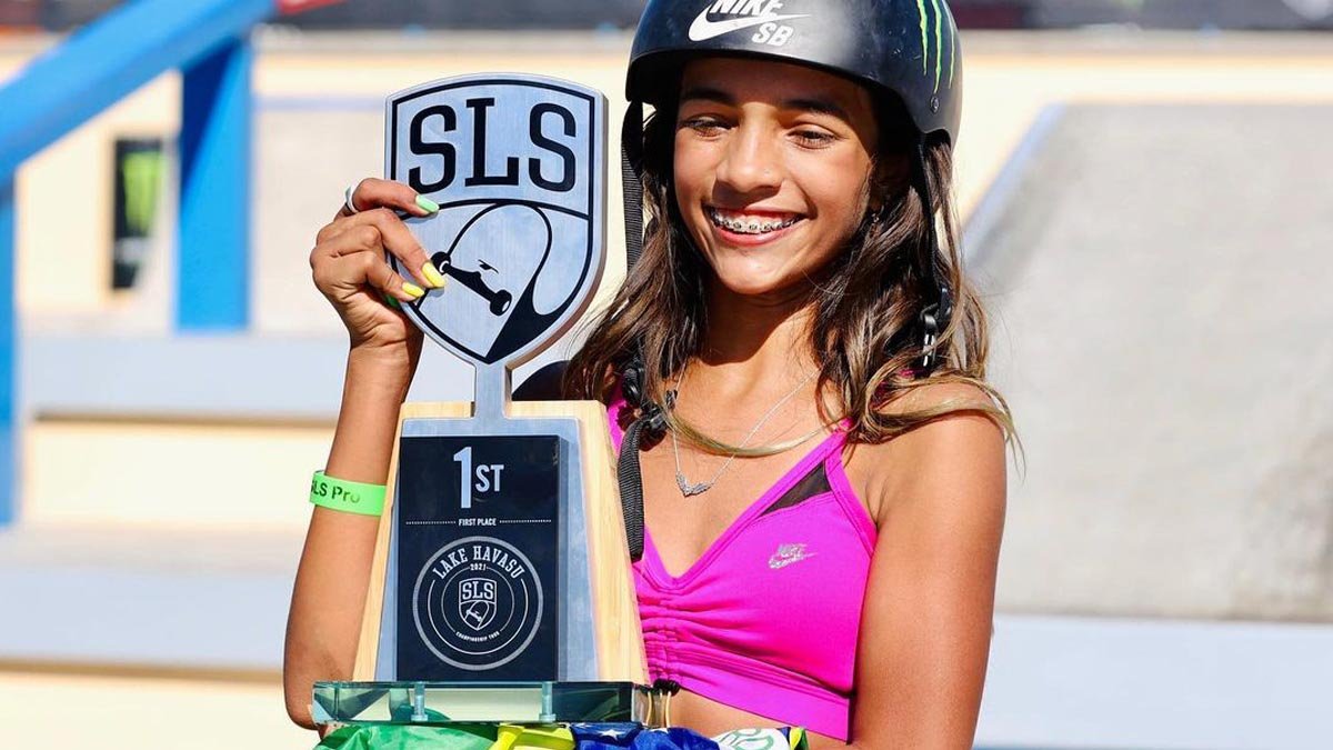 Rayssa Leal segue fazendo história. Neste sábado (30), venceu a final da etapa de Lake Havasu do Mundial de Skate Street e sagrou-se bicampeã da
