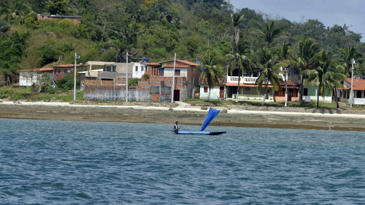 A Fundação Mário Leal Ferreira (FMLF) desembarcou nesta quinta-feira (14) e permanece até amanhã (15), em Ilha de Maré, para dar