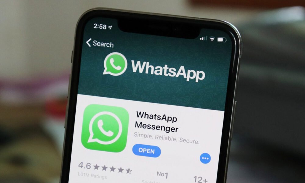 O aplicativo WhatsApp está fora do ar. O problema é mundial e afeta tanto usuários de Android quanto iOS. Internautas relataram no Twitter o