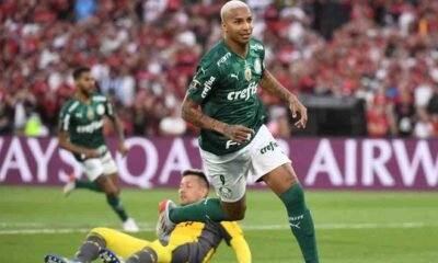 O Palmeiras conquistou seu terceiro título da Libertadores ao vencer o Flamengo por 2 a 1, no Estádio Centenário, em Montevidéu-URU. O Verdão