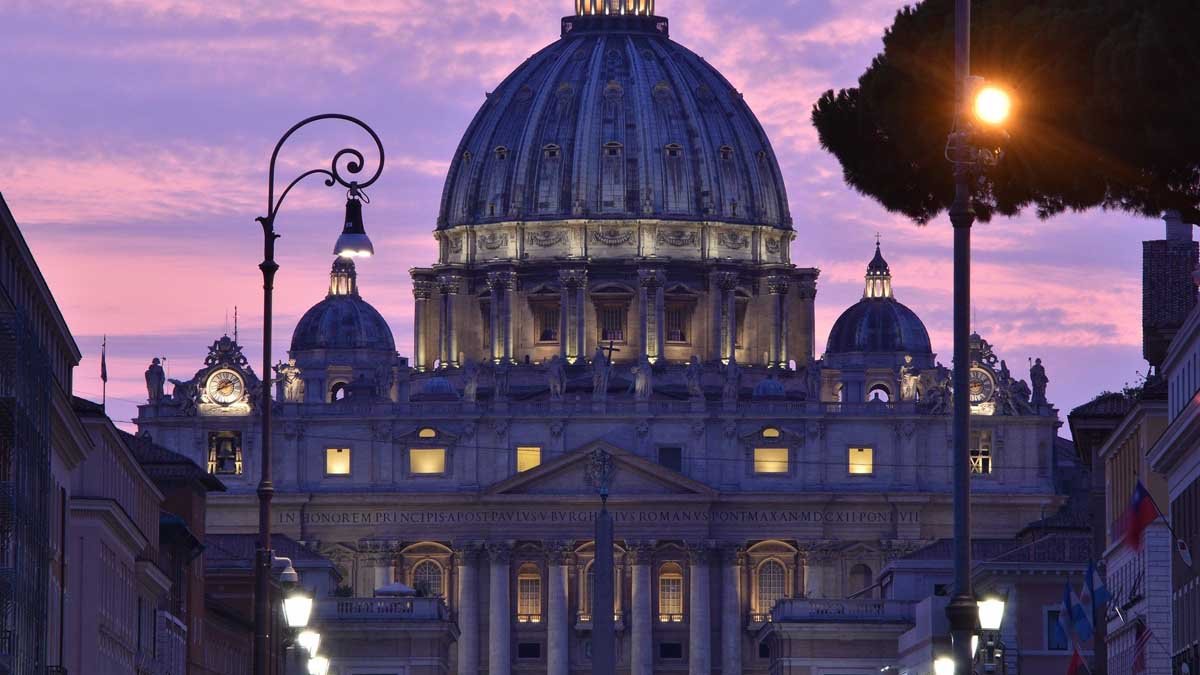 O papa Francisco nomeou secretária-geral da Governação do Estado da Cidade do Vaticano a freira franciscana e cientista política Raffaella Petrini,