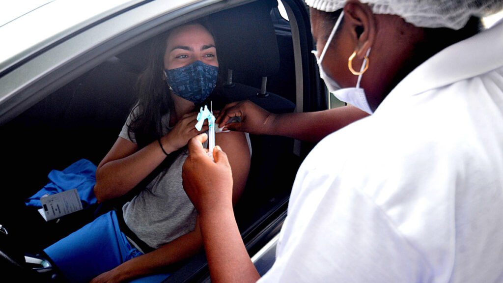 no sábado (18) em Salvador. A estratégia foi interrompida na sexta-feira (17), por causa do mutirão de vacinação contra a gripe, que aconteceu em