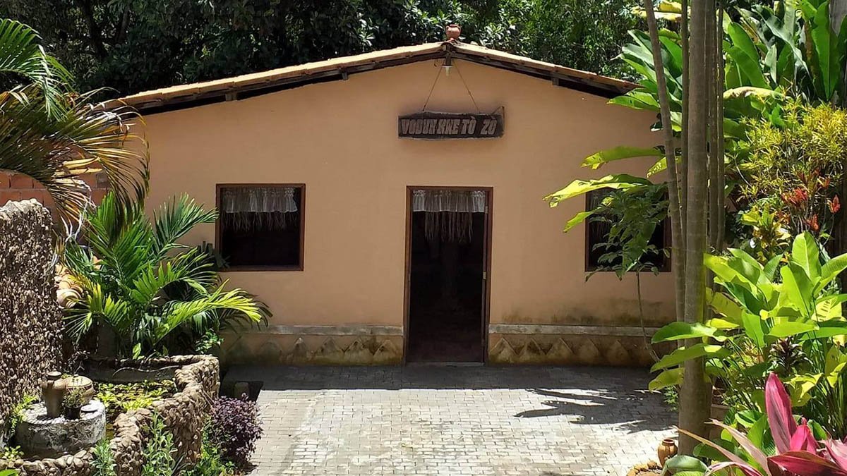 A 15ª edição do Sòkpè – Festival Cultural da Pedra do Trovão, realizado pelo terreiro Vodún Kwe Tò Zò, acontece de 10 a 12 de dezembro, a partir das 10h,