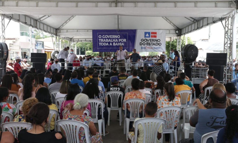 Em visita a Antônio Gonçalves, nesta quarta-feira (1º), o governador Rui Costa entregou a recuperação de 63 quilômetros da rodovia BA-131,