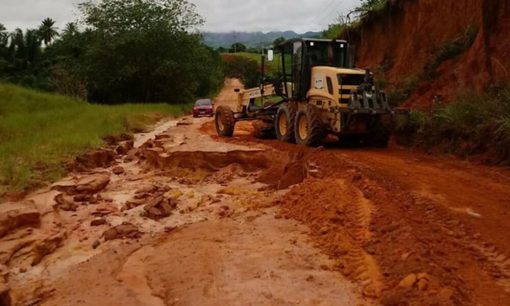 Com o retorno da chuva intensa no Extremo Sul baiano, o gabinete avançado implantado pelo Governo do Estado já iniciou a recuperação