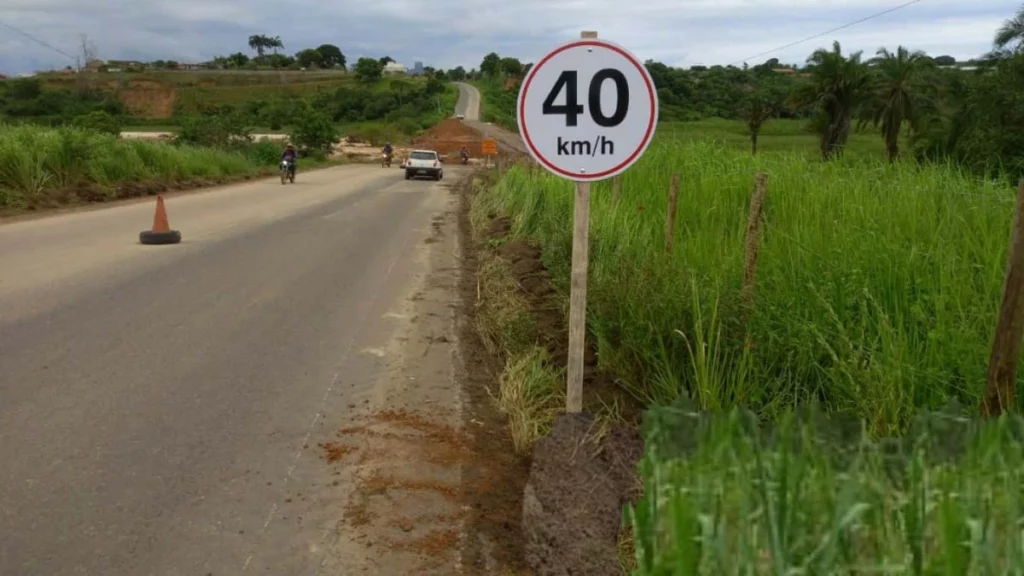 As ações emergenciais na área de infraestrutura permanecem sendo feitas pelo Governo da Bahia, na região do Extremo Sul do estado,