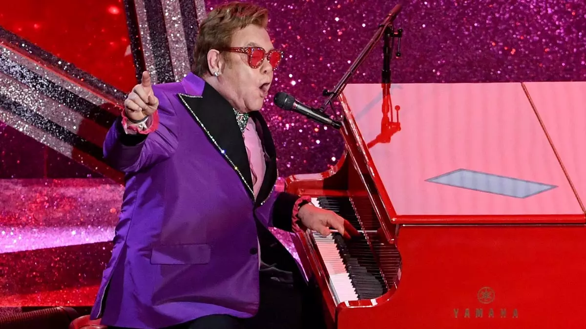 Sir Elton John adiou seus shows em Dallas, Texas, nos Estados Unidos, depois de testar positivo para Covid-19 uma semana depois de reiniciar