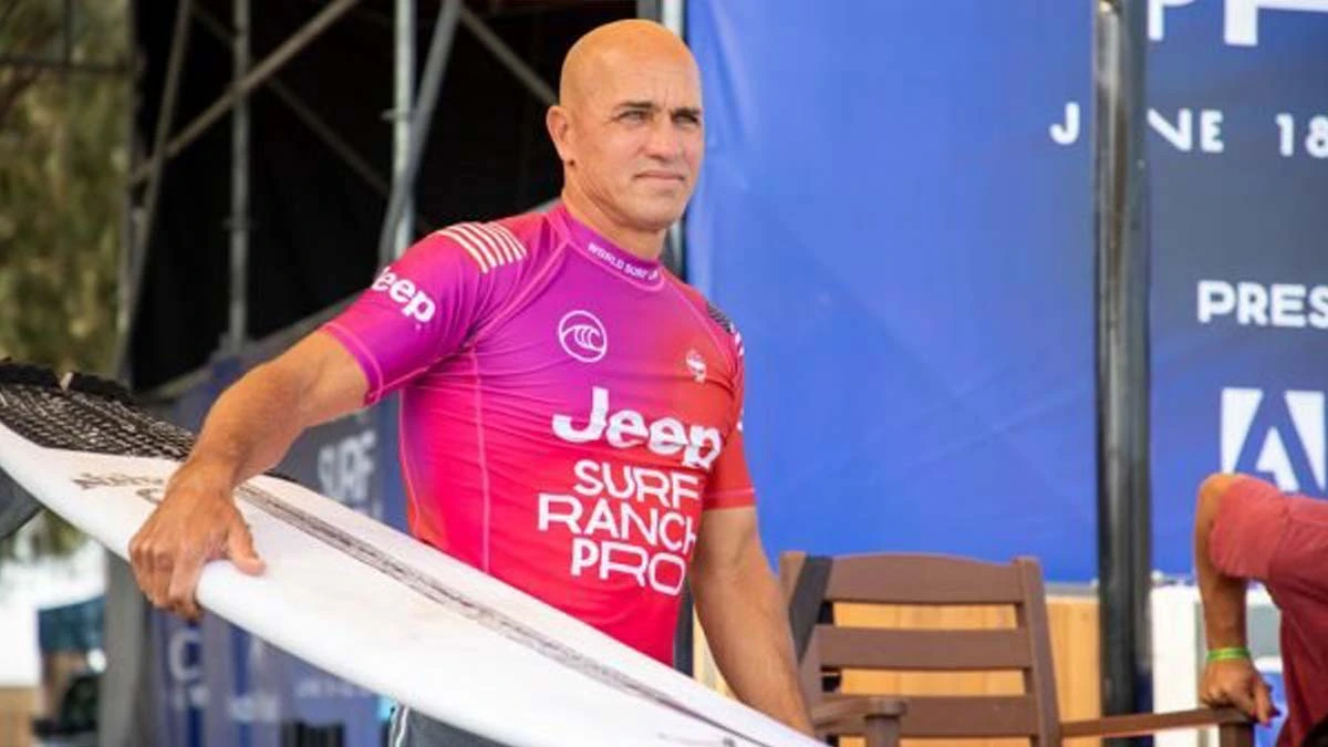 Depois do caso envolvendo o tenista Novak Djokovic, o surfista Kelly Slater poderá não entrar na Austrália para competir no Circuito Mundial da Austrália caso não se vacine contra o covid-19.