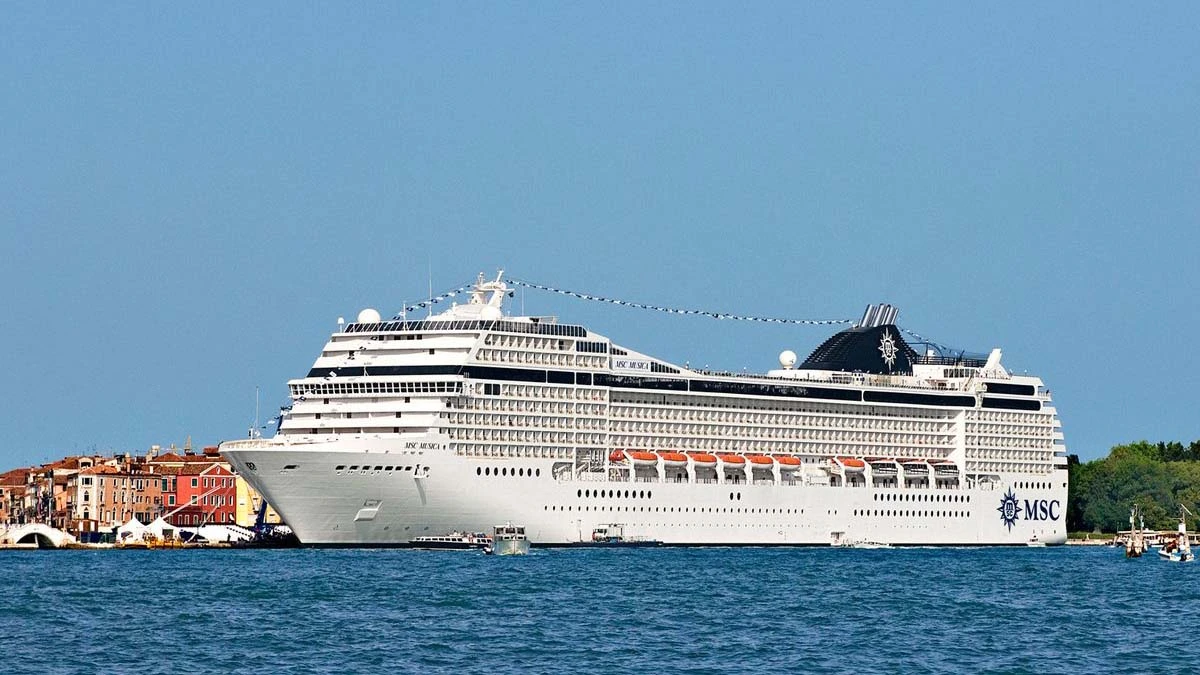 a bardo de outro navio, desta vez no MSC Preziosa, que se encontra próximo a Cabo Frio, na região dos Lagos do Rio de Janeiro. A empresa