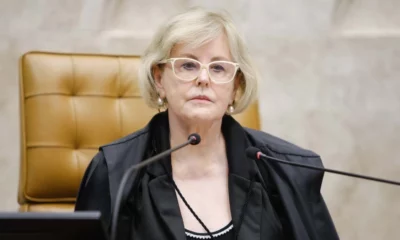 A ministra do Supremo Tribunal Federal (STF), Rosa Weber, deu cinco dias para o secretário Hélio Angotti Neto, do Ministério da Saúde, e o ministro Marcelo Queiroga prestarem informações sobre uma nota técnica que ataca vacinas contra a Covid-19.