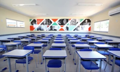 (11) projeto da Câmara dos Deputados que obriga o Poder Executivo a implantar um serviço de monitoramento de ocorrências de violência escolar
