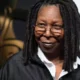 A ABC News anunciou que Whoopi Goldberg estaria fora do ar por duas semanas após seus “comentários errados e ofensivos”. A atriz e