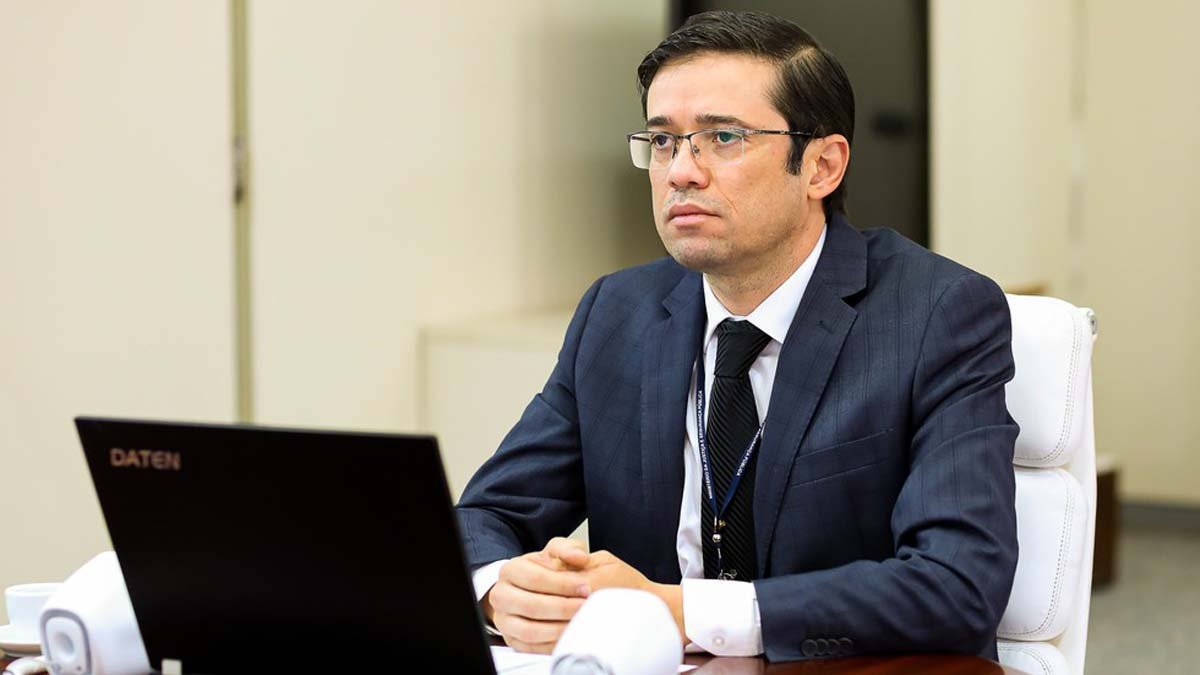 O diretor geral da Polícia Federal (PF) Márcio Nunes mudou a coordenação do setor de Investigação e Combate à Corrupção. A decisão, publicada no Diário Oficial da União, substituí Luiz Flávio Zampronha na direção pelo delegado Caio Rodrigo Pellim, superintendente regional da Polícia Federal no Ceará desde 2021