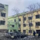 As negociações entre a Rússia e a Ucrânia terminaram sem um cessar-fogo, enquanto a violência continuava em todo o país, com as condições na cidade sitiada de Mariupol descritas como “terríveis e desesperadas” à medida que os moradores ficam sem comida.