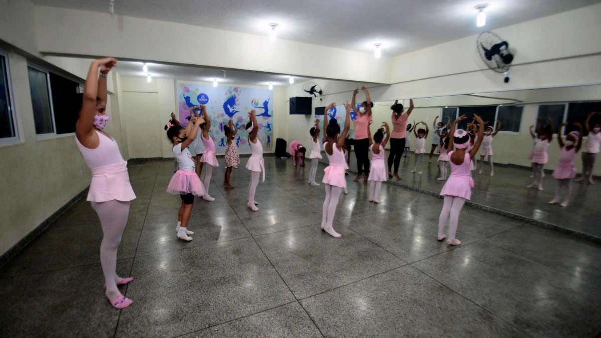 O Subúrbio 360, equipamento da Prefeitura de Salvador, vai abrir nesta quarta-feira (16), as inscrições para novos alunos, interessados em participar das oficinas. Podem se inscrever estudantes de escolas municipais, que estejam cursando do 1º ao 6º ano do Ensino Fundamental.