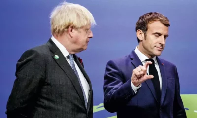 Emmanuel Macron condenou o governo de Boris Johnson por tornar os refugiados ucranianos indesejados na Grã-Bretanha e por fingir liderar o