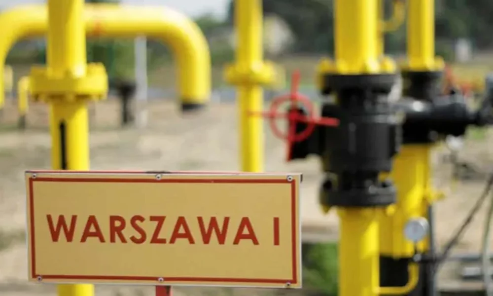 O governo da Polônia foi informado de que o fornecimento de gás do país pela Rússia será suspenso a partir de quarta-feira (27), após a Varsóvia recusar pagar seu fornecedor, Gazprom, em rublos, em um aparente alerta para o resto da Europa.