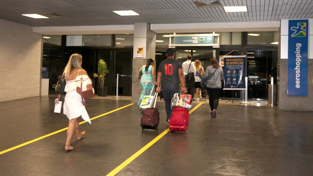 A Câmara dos Deputados aprovou nesta terça-feira (26) a Medida Provisória 1089/21, que reformula a legislação sobre aviação civil.