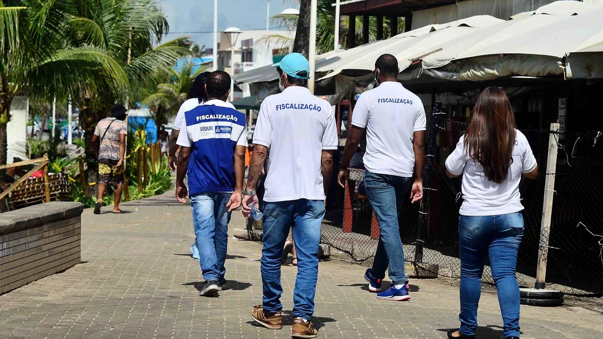 O expediente das repartições públicas da Prefeitura de Salvador está suspenso nesta quinta-feira (14), conforme decreto municipal, bem como nesta Sexta-Feira Santa (15), por força do feriado nacional. No entanto, os serviços essenciais municipais prosseguem em sistema de plantão durante o período. Confira o funcionamento dos órgãos municipais nesta semana: