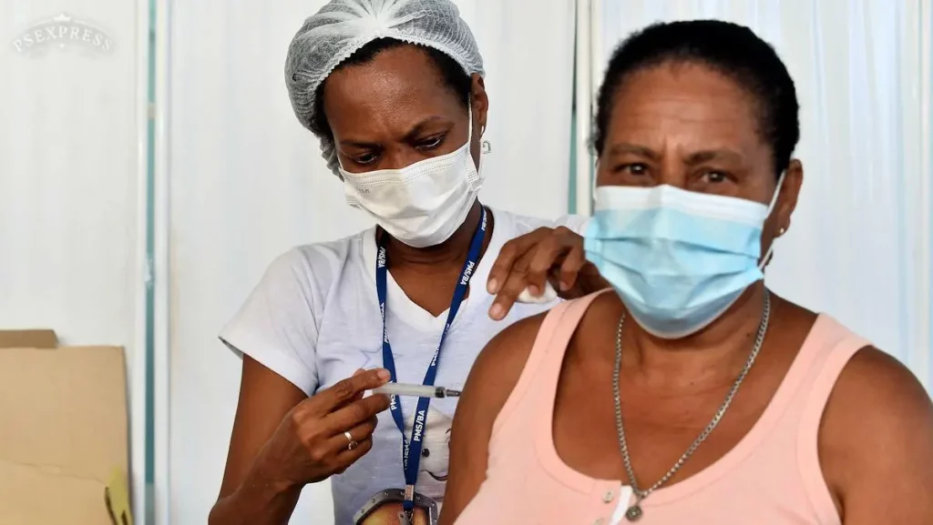 a Prefeitura de Salvador inicia duas campanhas de vacinação de forma simultânea: contra gripe e sarampo. As estratégias
