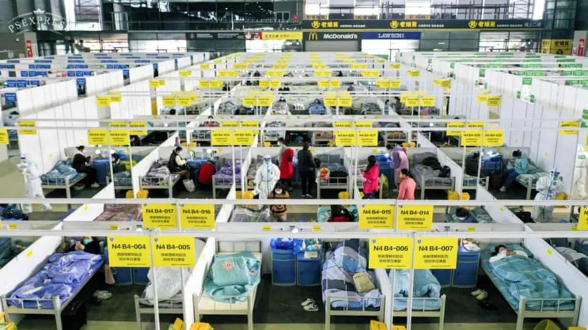 Os casos de Covid-19 na maior cidade da China, Xangai, aumentaram novamente, já que milhões permanecem isolados em casa