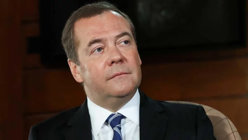 lutará contra tentativas de confiscar propriedades russas no exterior em tribunais de todo o mundo, disse o ex-presidente Dmitry Medvedev.