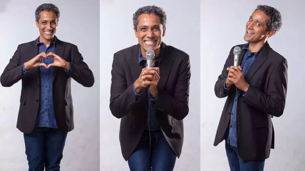e roteirista baiano Maurício Ramos estreia, nesta sexta-feira (27), às 20h, seu mais novo show solo de stand-up comedy, “Ramos com Tudo”,