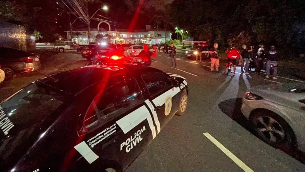 A Polícia Civil deflagrou, desde o início do mês de abril, a Operação Noite Segura, com o objetivo de identificar e prender indivíduos