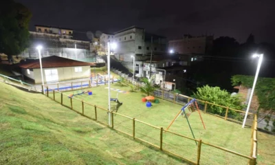 A prefeitura de Salvador entregou na segunda-feira (23) a instalação de novas praças dos condomínios das Hortênsias e das Orquídeas à comunidade e um serviço de modernização da iluminação, com tecnologia em LED no Jardim Nova Esperança.