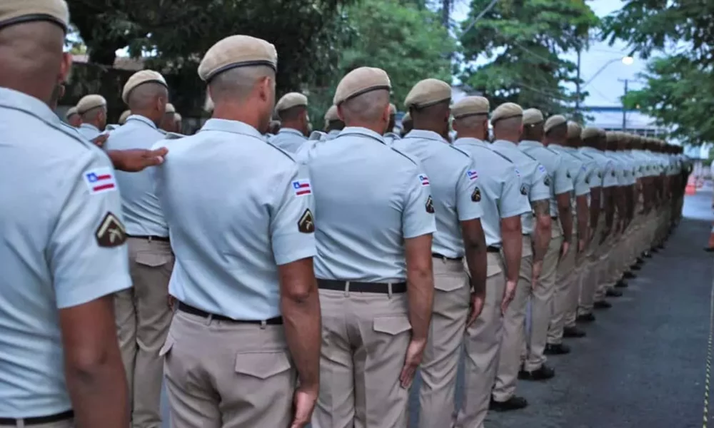 Mais 2 mil policiais militares vão reforçar o efetivo da corporação, a partir do próximo ano. O anúncio foi feito pelo governador Rui Costa