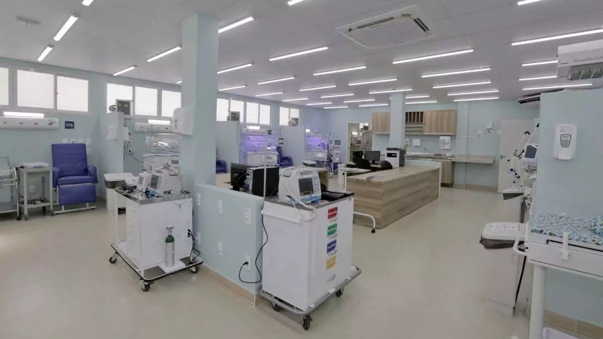 Na cidade de Bom Jesus da Lapa, no oeste da Bahia, o Governo do Estado inaugurou um Centro de Imagem e 20 leitos neonatais, sendo 10 de UTI