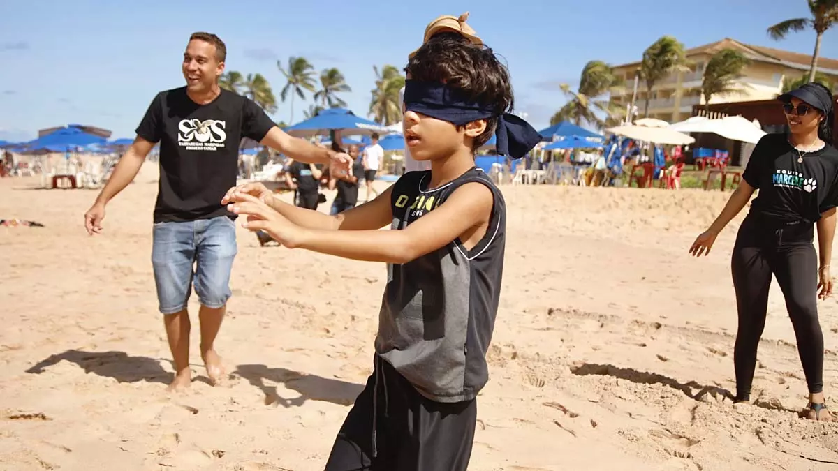 na manhã deste sábado (4), em Stella Maris, uma ação de sensibilização e conscientização para preservação das tartarugas marinhas