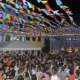 Carnaval em seu repertório, trocou a folia momesca pelos festejos juninos e apresentou o Forrozinho do Bailinho para o público que